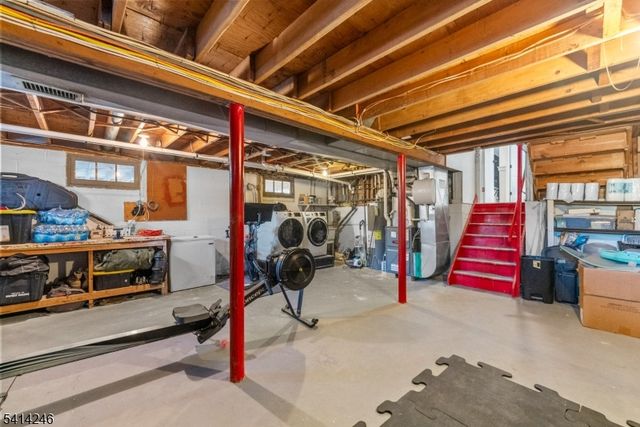 11 Grover St, Roxbury Twp., NJ 07876