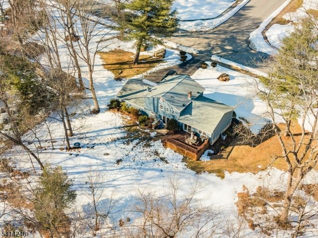 11 Grover St, Roxbury Twp., NJ 07876