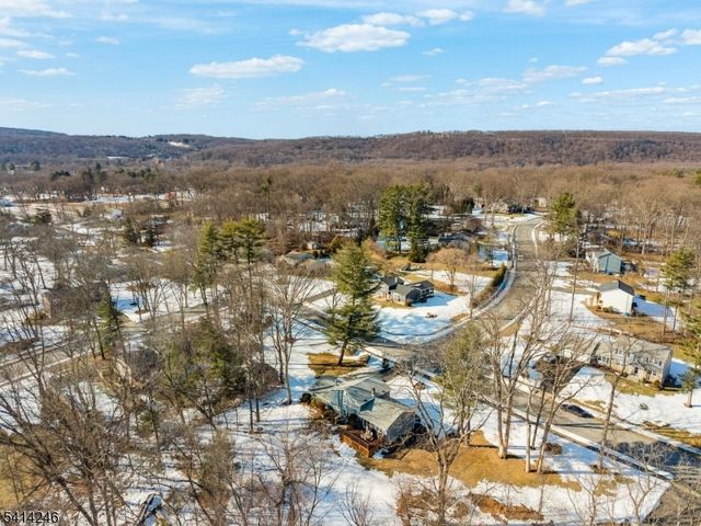 11 Grover St, Roxbury Twp., NJ 07876