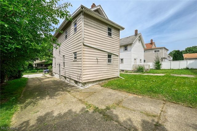 489 Marview Avenue, Akron, OH 44310