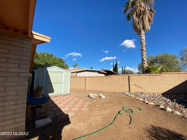 7720 E David Drive, Tucson, AZ 85730