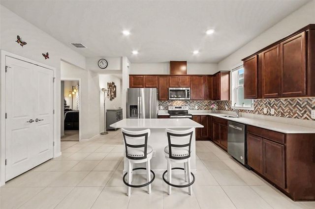 2739 SUMMER RETREAT LANE, Kissimmee, FL 34744