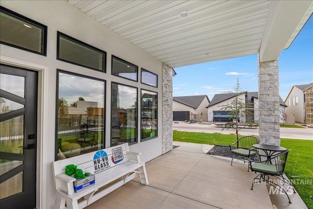 537 Canyon Mist Dr, Twin Falls, ID 83301