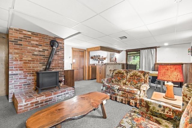 6 Woodbury Lane, Rockport, MA 01966