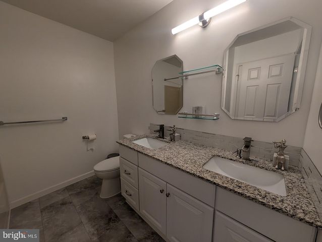 887 OLD SILVER SPRING ROAD, Mechanicsburg, PA 17055