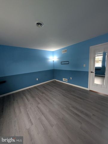 887 OLD SILVER SPRING ROAD, Mechanicsburg, PA 17055