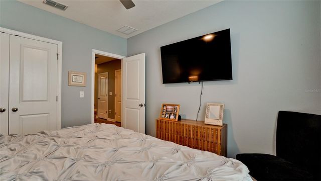 6476 BOXGROVE DR, Sarasota, FL 34240