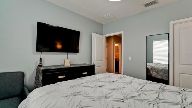 6476 BOXGROVE DR, Sarasota, FL 34240