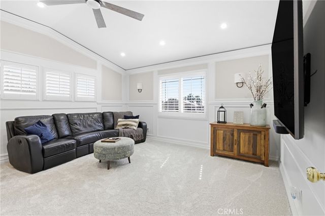 14678 Winnipeg, Fontana, CA 92336