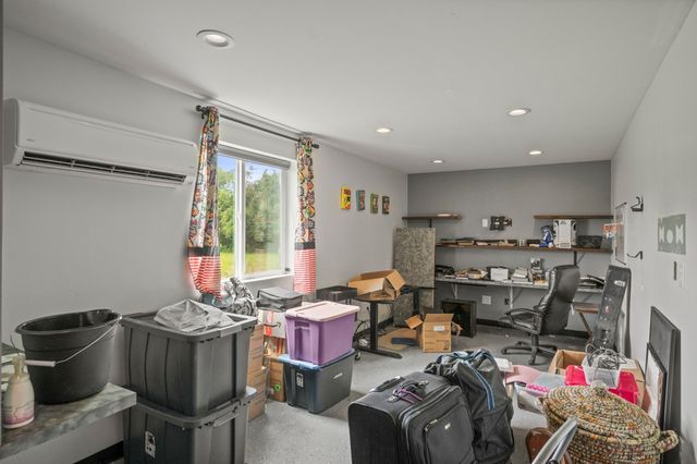 440 Honeysuckle Lane Rd, Bethpage, TN 37022