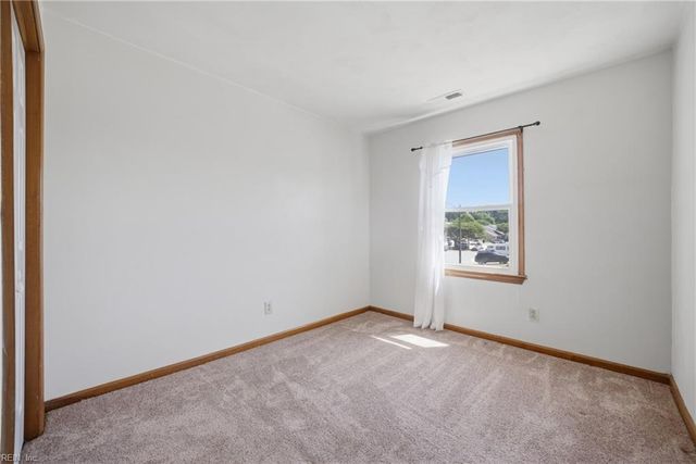1212 Hillock XING, Virginia Beach, VA 23455
