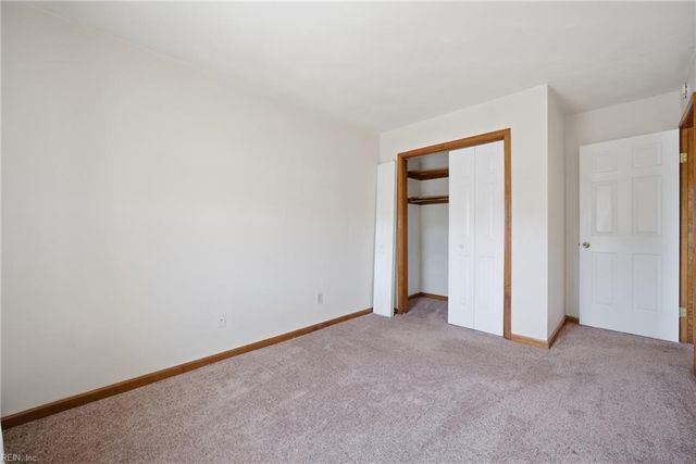 1212 Hillock XING, Virginia Beach, VA 23455