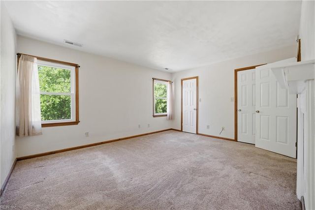 1212 Hillock XING, Virginia Beach, VA 23455