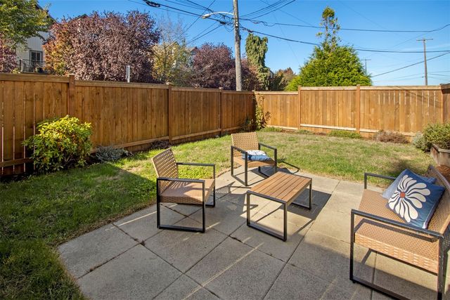 3449 Gilman Avenue W, Seattle, WA 98199