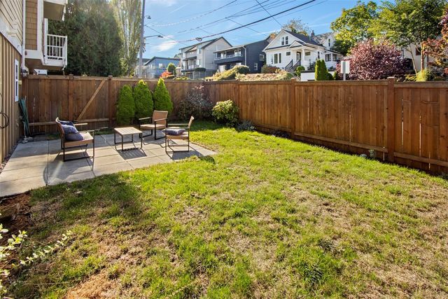 3449 Gilman Avenue W, Seattle, WA 98199