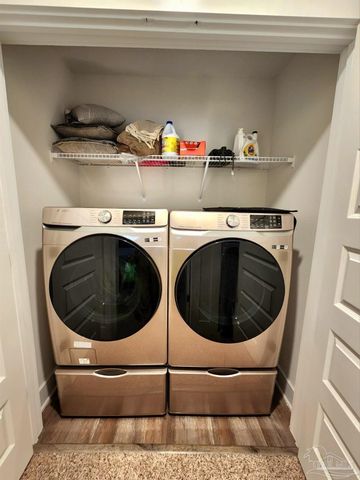 1512 Iroquois Ct, Pensacola, FL 32534