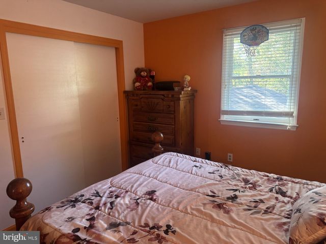360 OHIO AVE, Shenandoah, PA 17976
