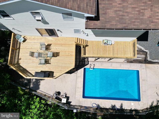 360 OHIO AVE, Shenandoah, PA 17976