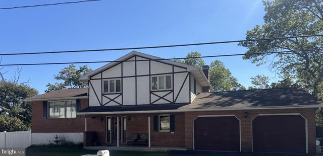 360 OHIO AVE, Shenandoah, PA 17976