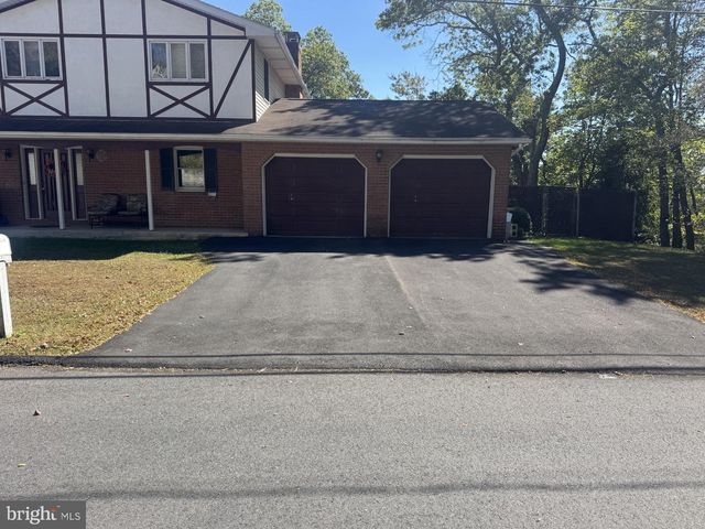 360 OHIO AVE, Shenandoah, PA 17976