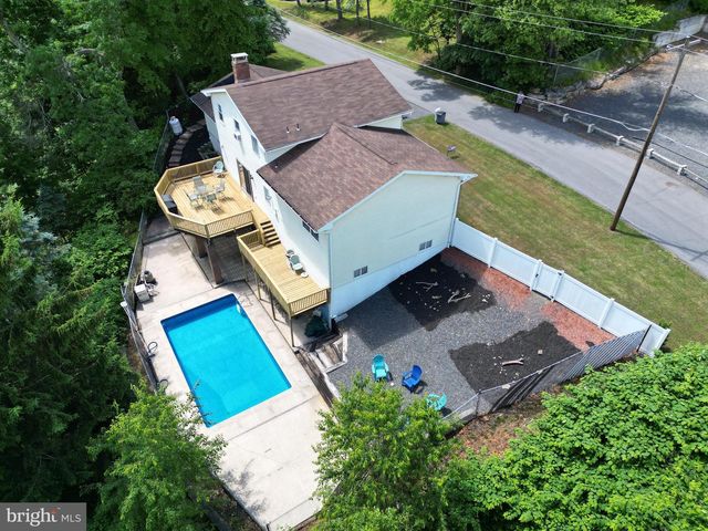 360 OHIO AVE, Shenandoah, PA 17976