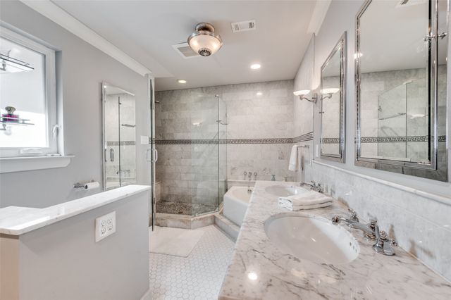 7518 Baxtershire Drive, Dallas, TX 75230