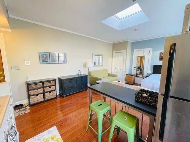 1411 Commonwealth Ave 504, Boston, MA 02135