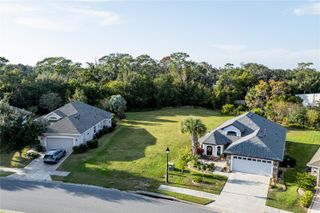 8993 BRIDGEPORT BAY CIR, Mount Dora, FL 32757