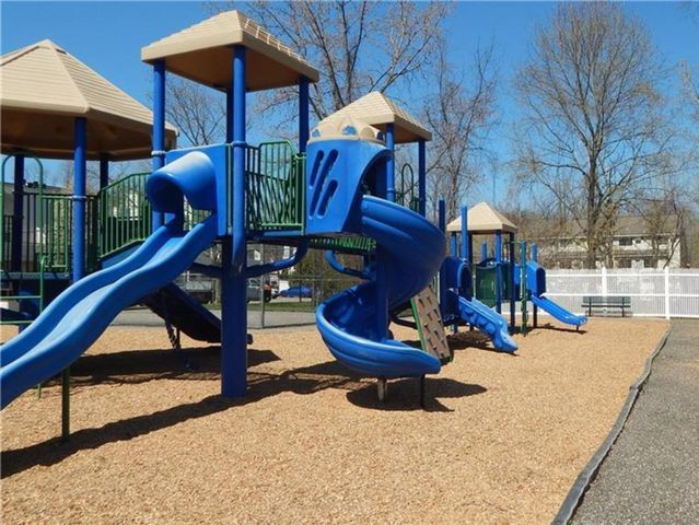 75 Willow Springs 75, New Milford, CT 06776