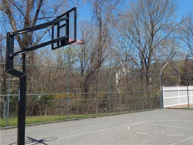 75 Willow Springs 75, New Milford, CT 06776