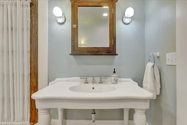 12562 Rough And Ready Hwy, Grass Valley, CA 95945