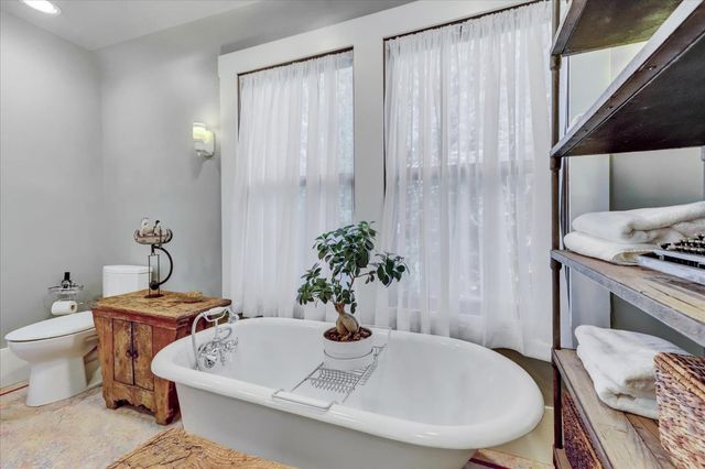 12562 Rough And Ready Hwy, Grass Valley, CA 95945