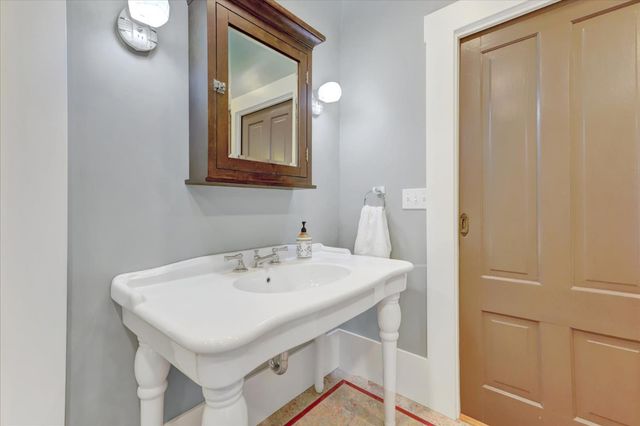 12562 Rough And Ready Hwy, Grass Valley, CA 95945