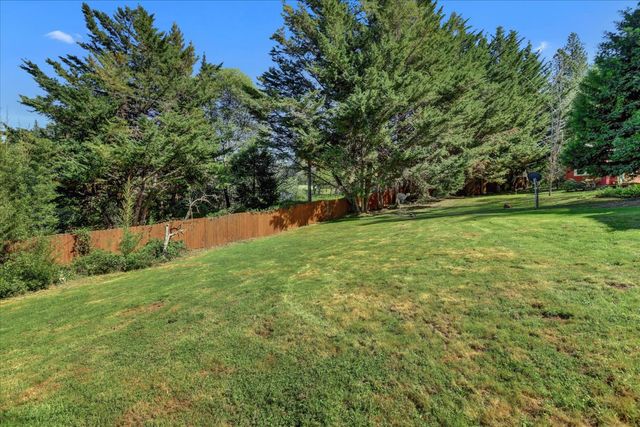 12562 Rough And Ready Hwy, Grass Valley, CA 95945