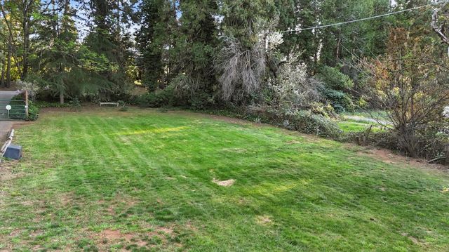 12562 Rough And Ready Hwy, Grass Valley, CA 95945