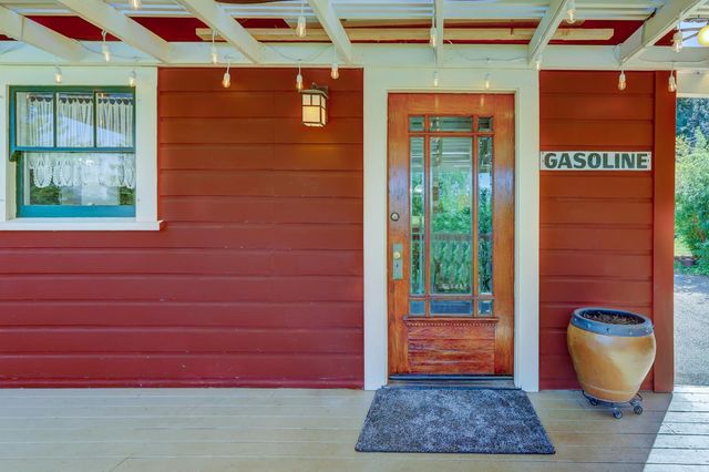 12562 Rough And Ready Hwy, Grass Valley, CA 95945