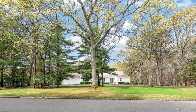 1 Whippoorwill Lane, East Quogue, NY 11942