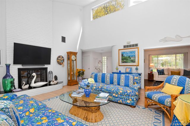 1 Whippoorwill Lane, East Quogue, NY 11942