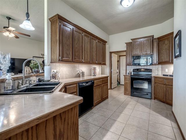 3312 Ashton Drive, Moore, OK 73160