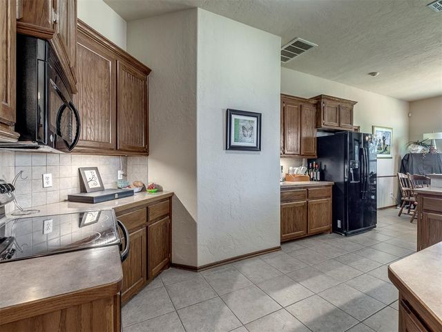3312 Ashton Drive, Moore, OK 73160