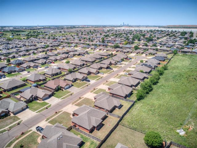 3312 Ashton Drive, Moore, OK 73160