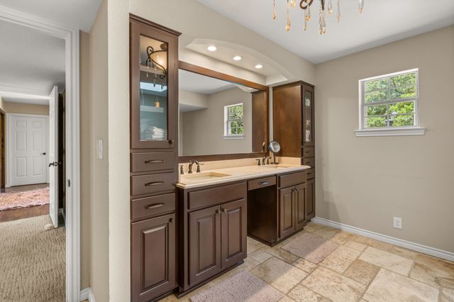 2930 Peninsula Drive, Grapevine, TX 76051