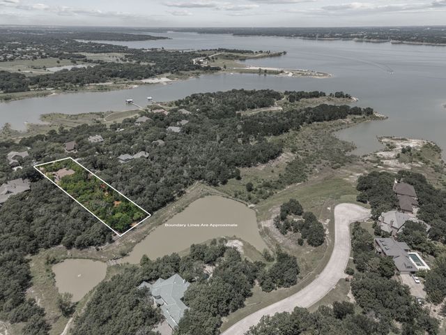 2930 Peninsula Drive, Grapevine, TX 76051