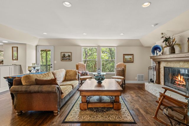 2930 Peninsula Drive, Grapevine, TX 76051