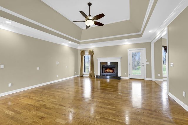 5144 Drake Rd, Cedar Hill, TN 37032
