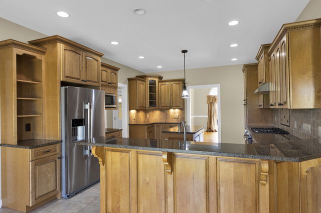 5144 Drake Rd, Cedar Hill, TN 37032