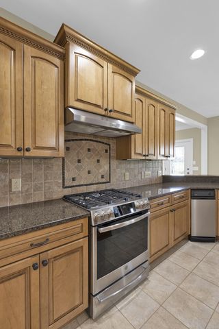 5144 Drake Rd, Cedar Hill, TN 37032