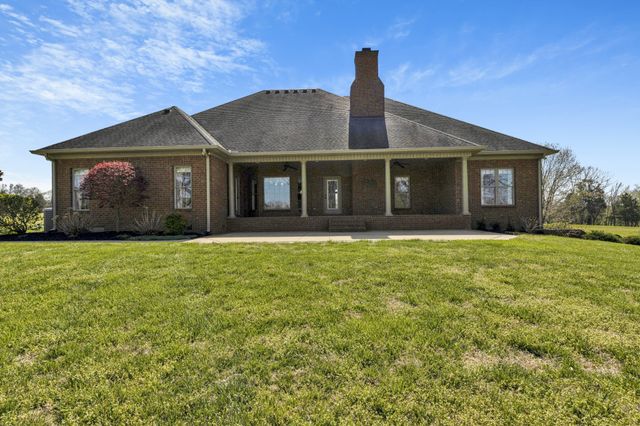 5144 Drake Rd, Cedar Hill, TN 37032