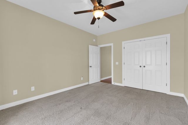 5144 Drake Rd, Cedar Hill, TN 37032