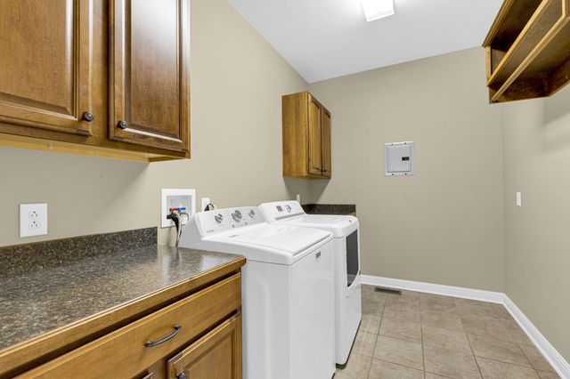 5144 Drake Rd, Cedar Hill, TN 37032